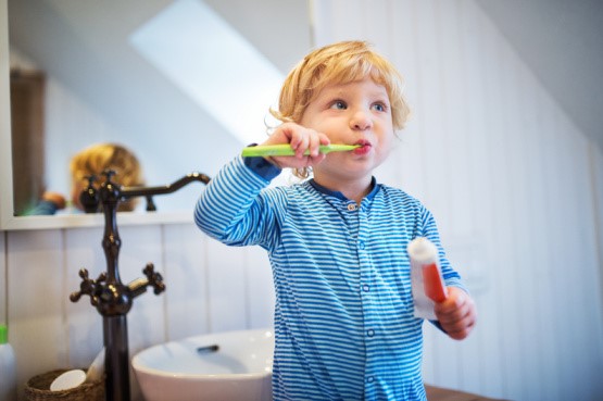 Brushing teeth