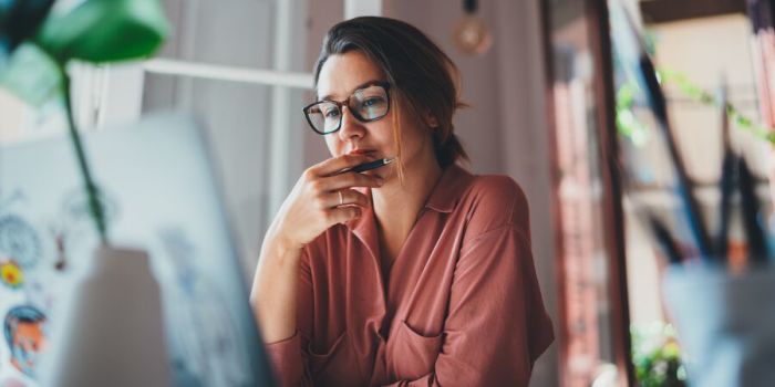 woman on laptop
