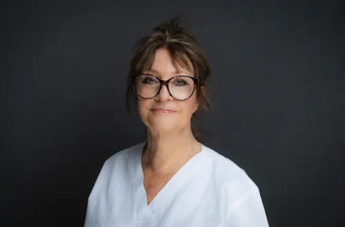 A headshot of Helen Mead, Dental Hygienist at Bryer Wallace, Knightsbridge