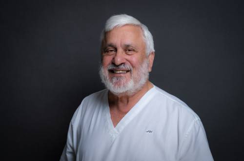 Neil Kramer is a Specialist in Endodontics at Lister House