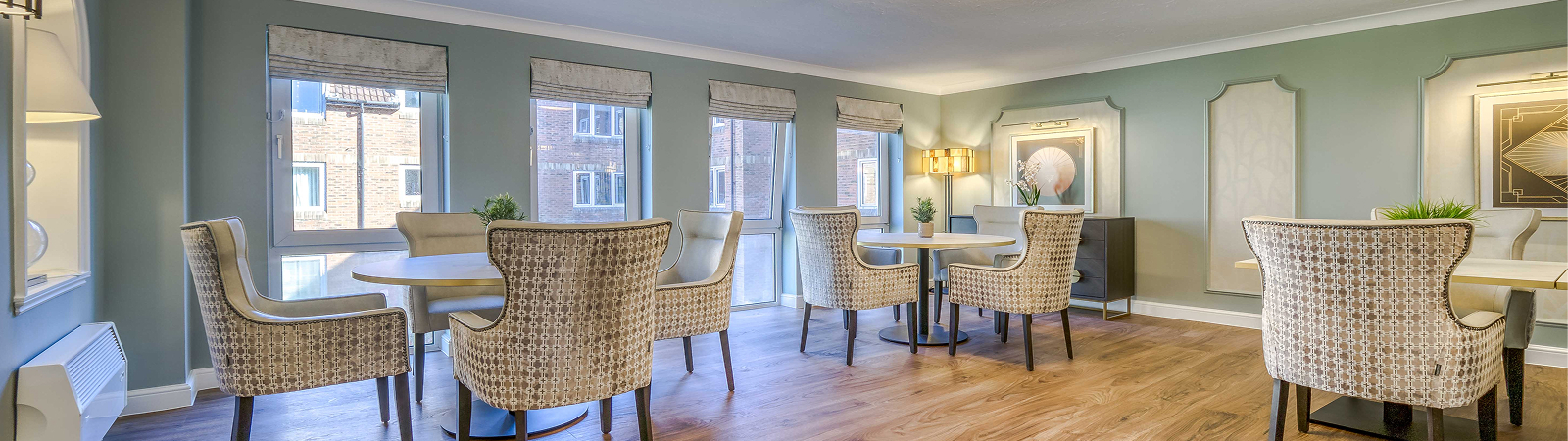 Queensmount care home dining room
