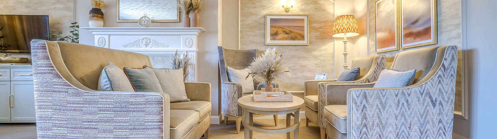 Queensmount care home lounge
