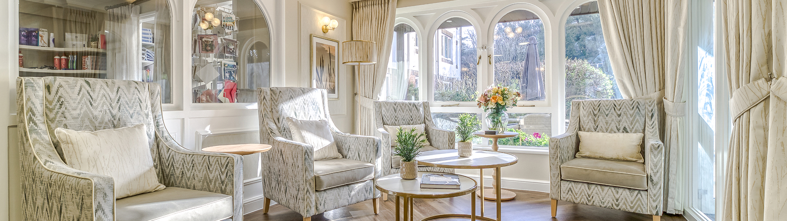 Queensmount care home reception